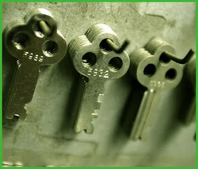 Atlantic Locksmith Store Warwick, RI 401-249-9271 - 3-Locksmith-key-service